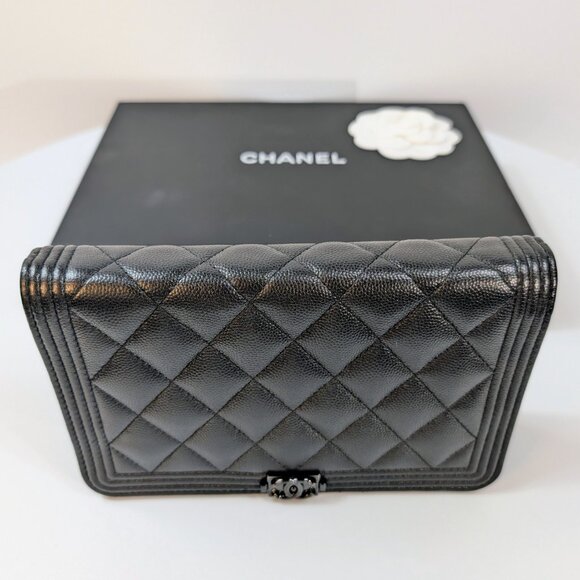 Chanel So Black Quilted Caviar Boy Wallet on Chain (WOC) - Picture 2 of 16